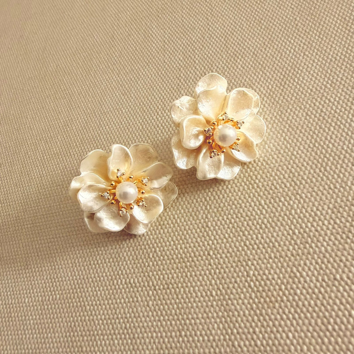 Aretes Flor Perla