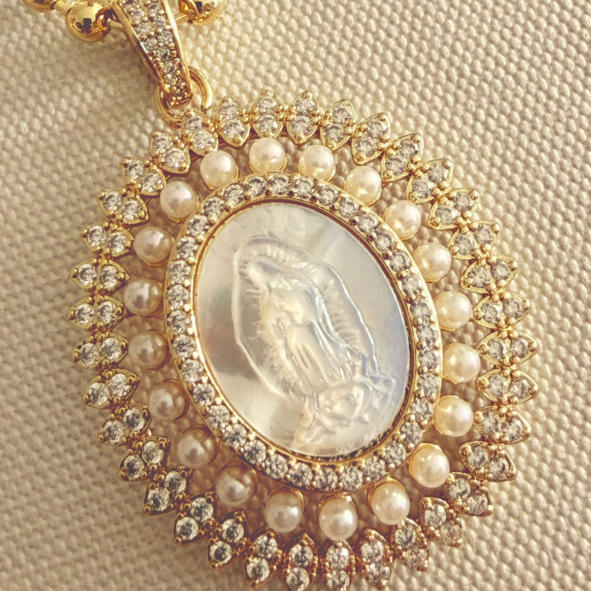 Collar Virgen Milagrosa