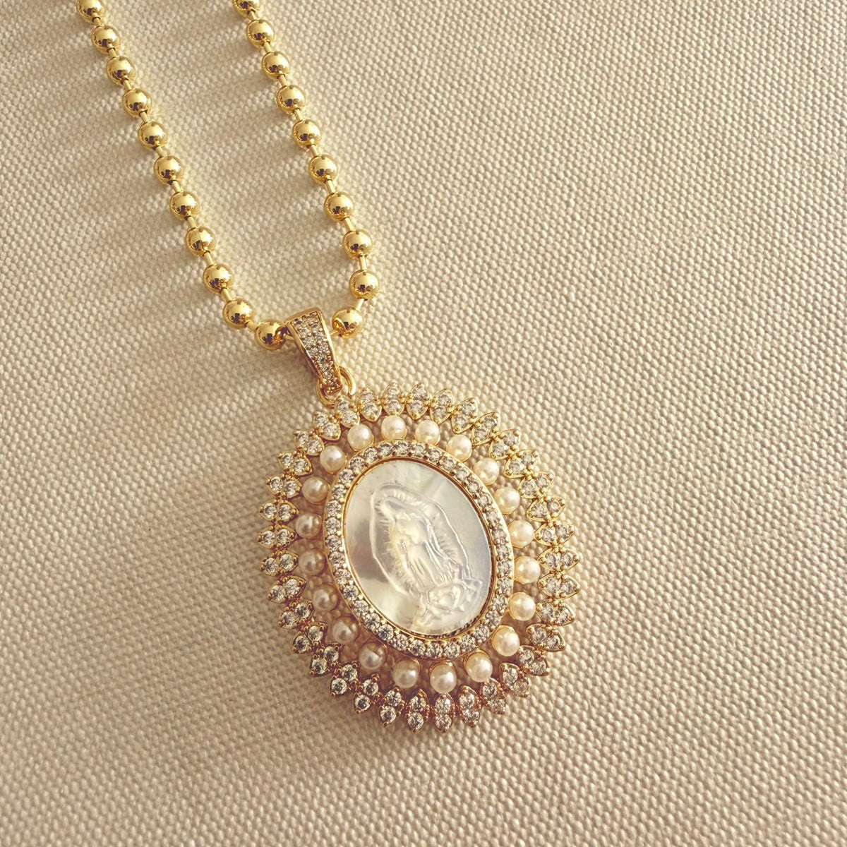 Collar Virgen Milagrosa